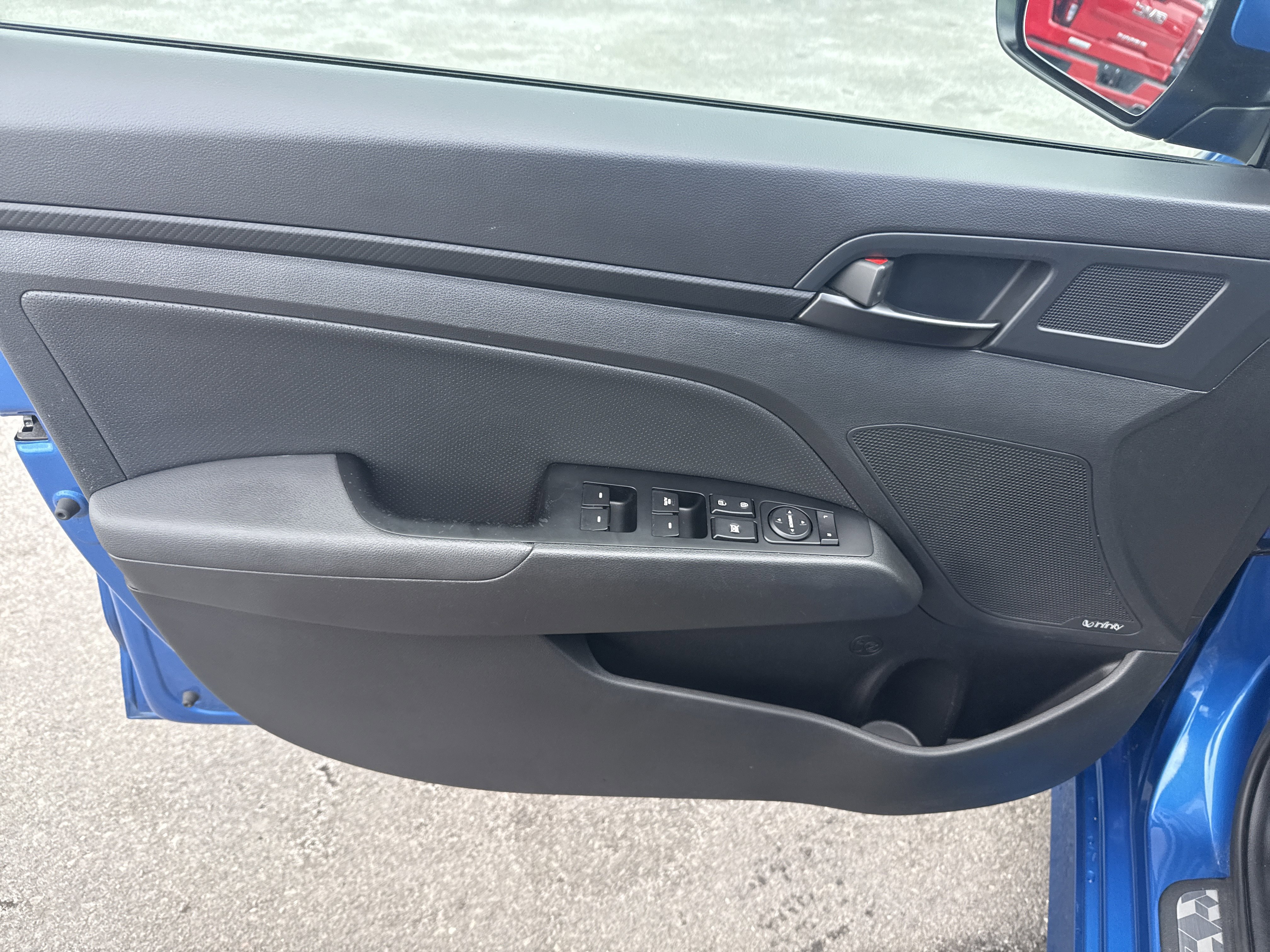 Used 2017 Hyundai Elantra Sport w/ Sport Premium Package 06 image 15