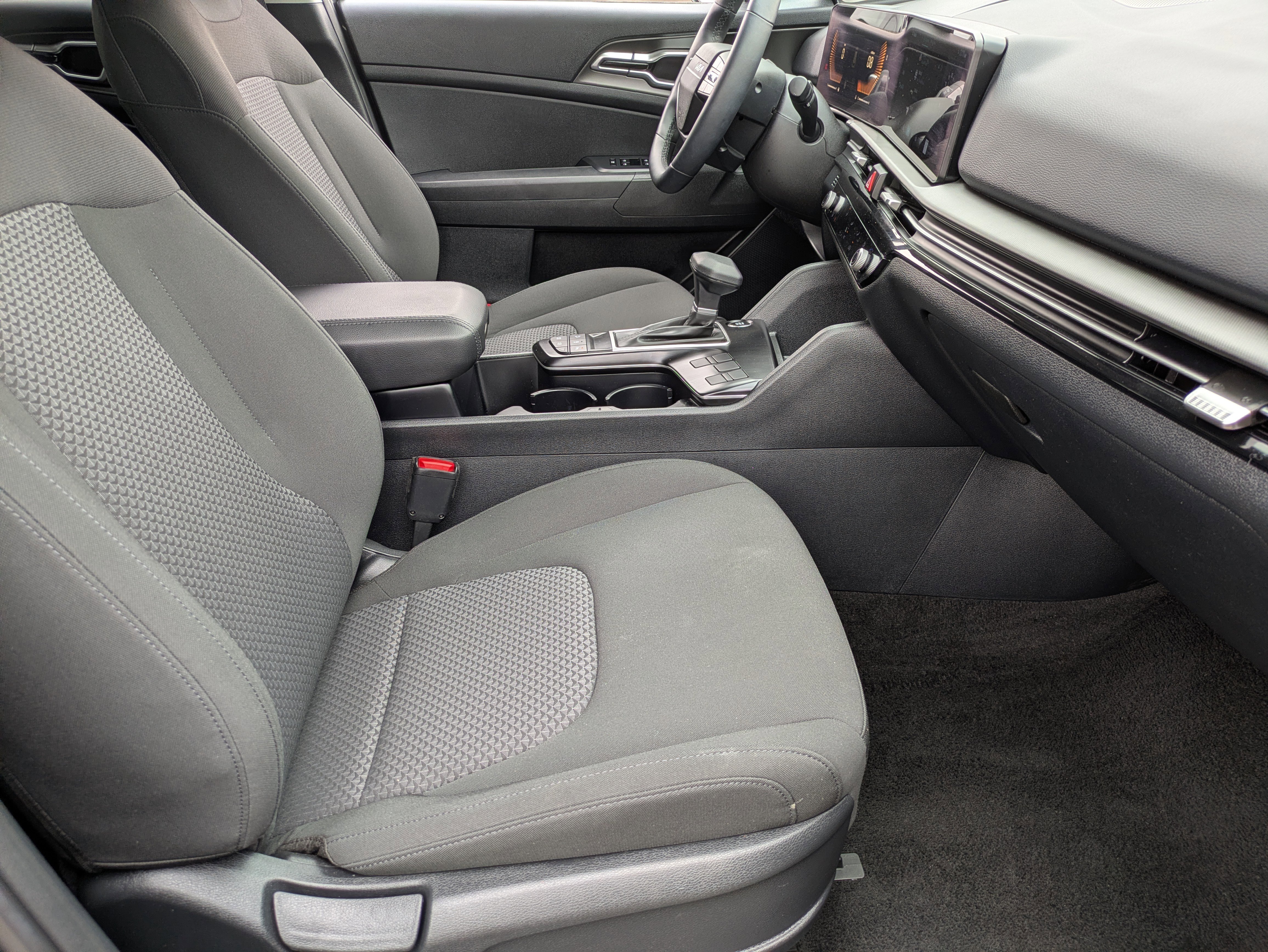 Used 2026 Kia Sportage LX image 11