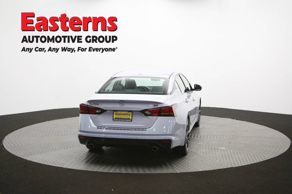 Used 2023 Nissan Altima 2.5 SR FWD image 41