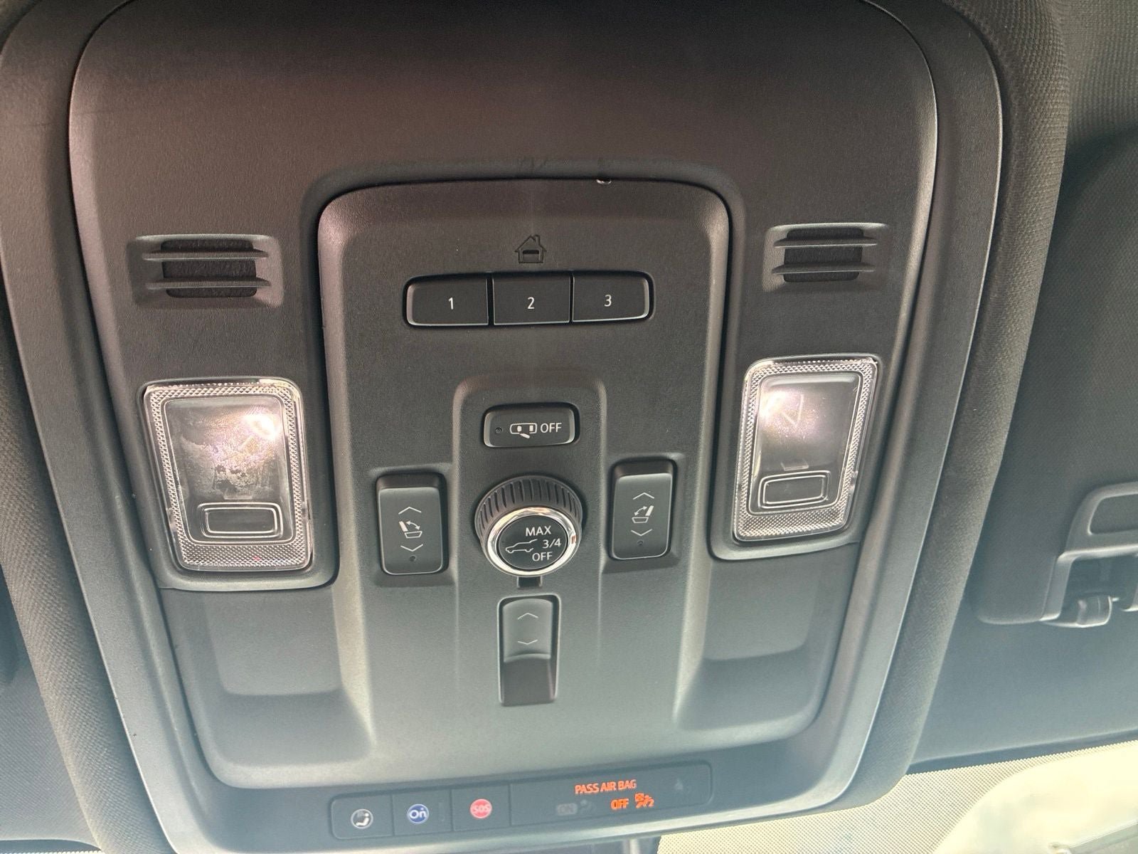 Used 2022 GMC Yukon XL Denali AWD/4WD image 35