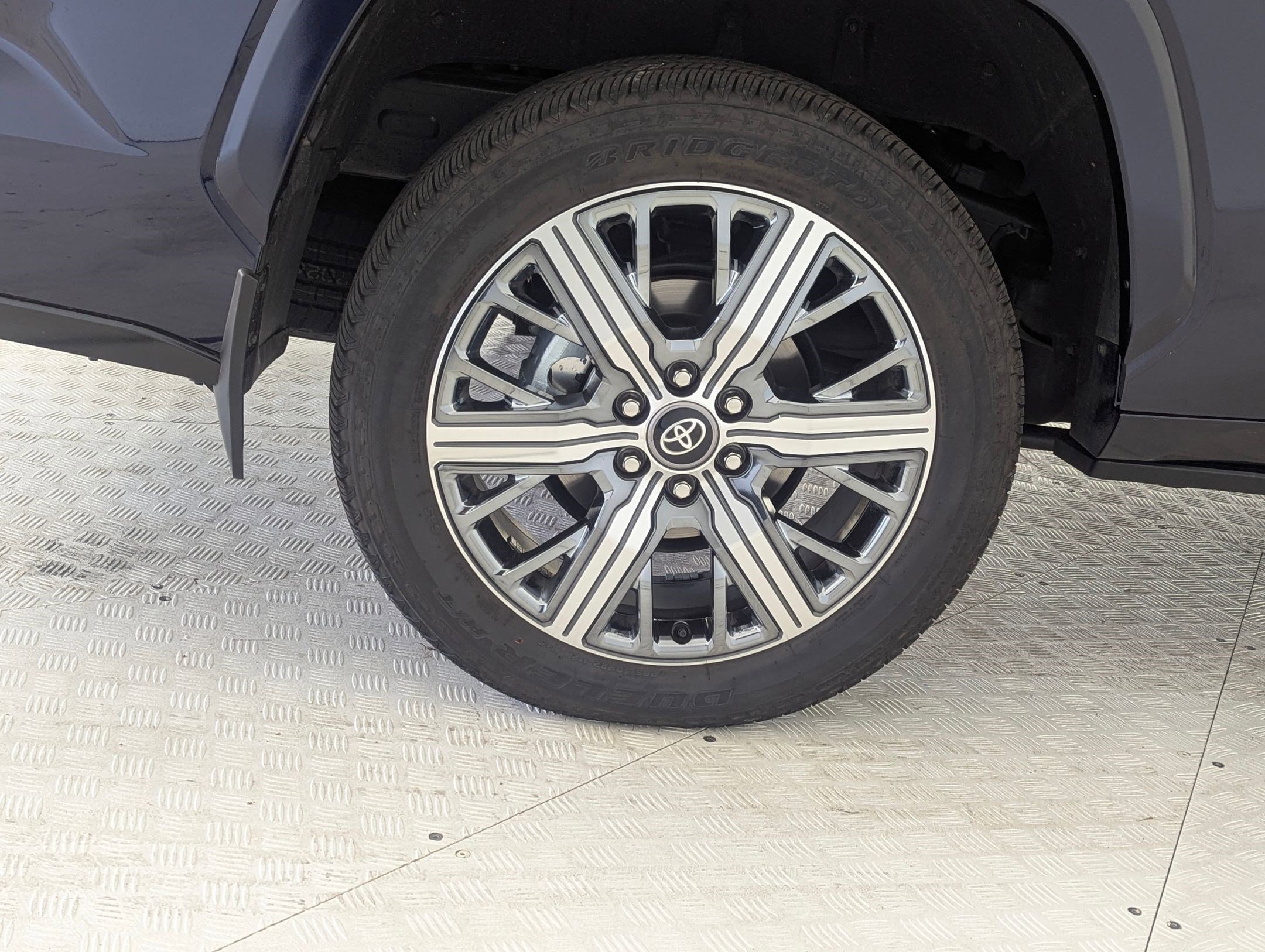 Used 2025 Toyota Sequoia Capstone image 12