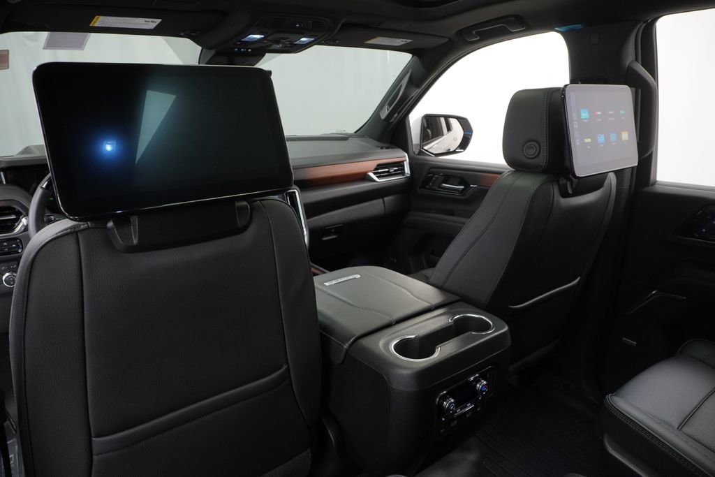 Used 2025 GMC Yukon Denali w/ Denali Reserve Package image 22