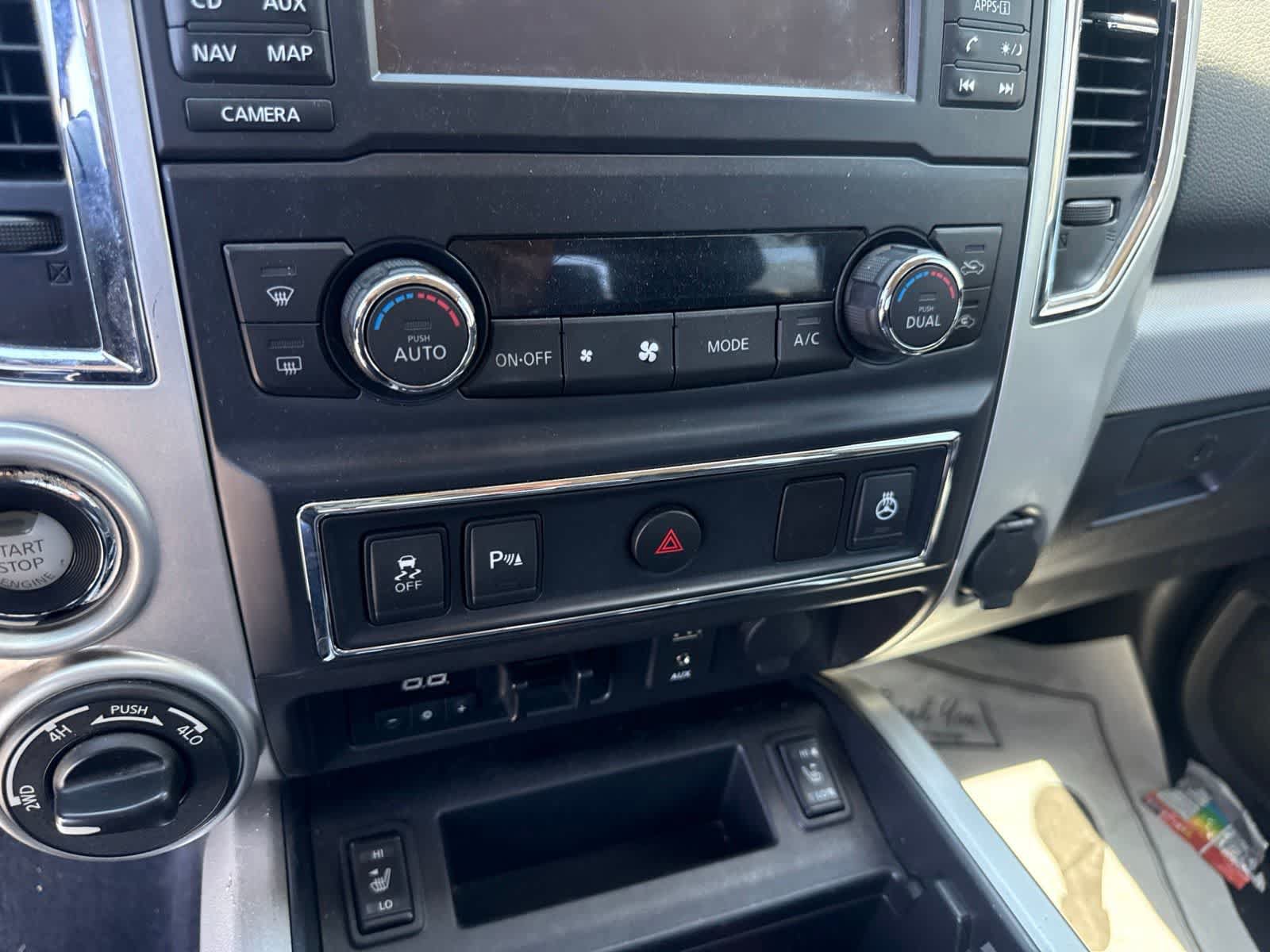 Used 2016 Nissan Titan PRO-4X w/ Pro-4x Convenience Package AWD/4WD image 31