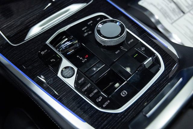 New 2026 BMW X5 M60i image 21