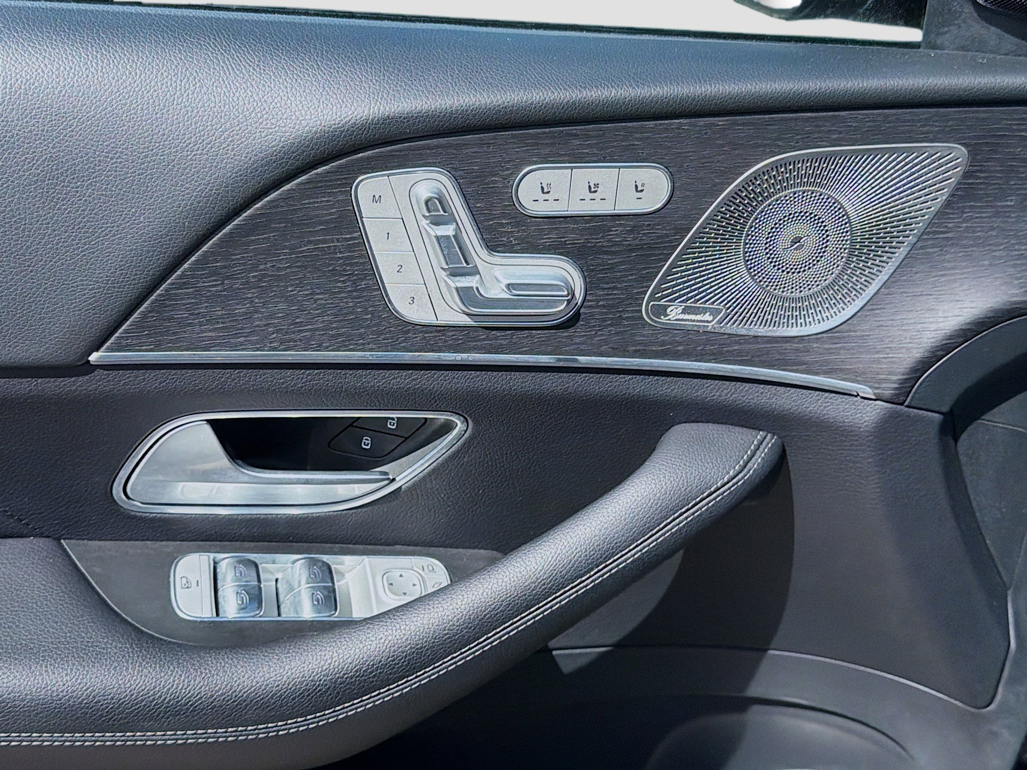 Used 2025 Mercedes-Benz GLS 450 4MATIC image 25