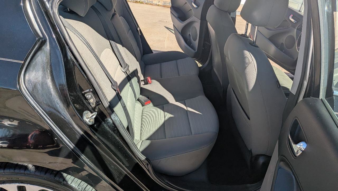 Used 2015 Kia Forte EX w/ UVO Package W/17" Alloys image 13