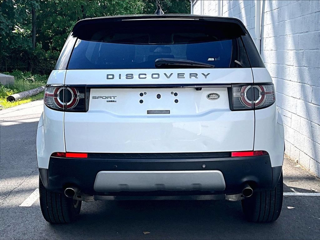 Used 2019 Land Rover Discovery Sport HSE AWD/4WD image 9