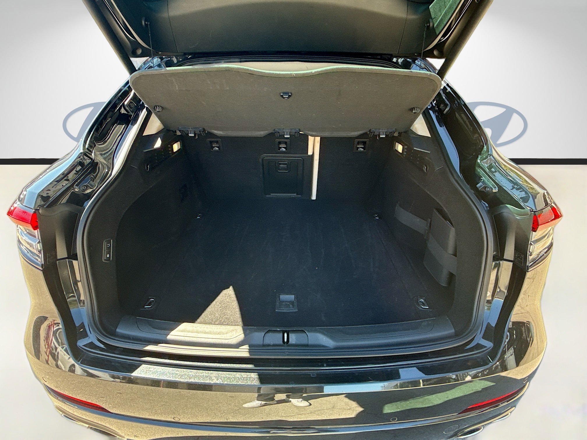 Used 2022 Maserati Levante GT image 25