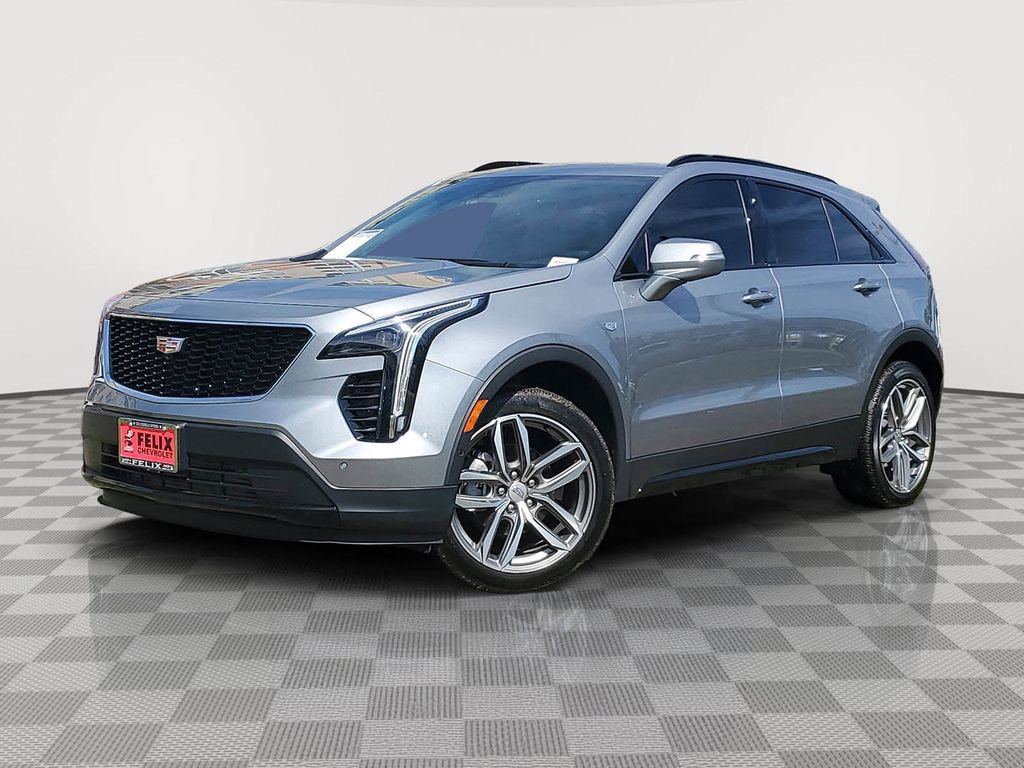 Used 2023 Cadillac XT4 Sport w/ Enhanced Visibility Package AWD/4WD image 2
