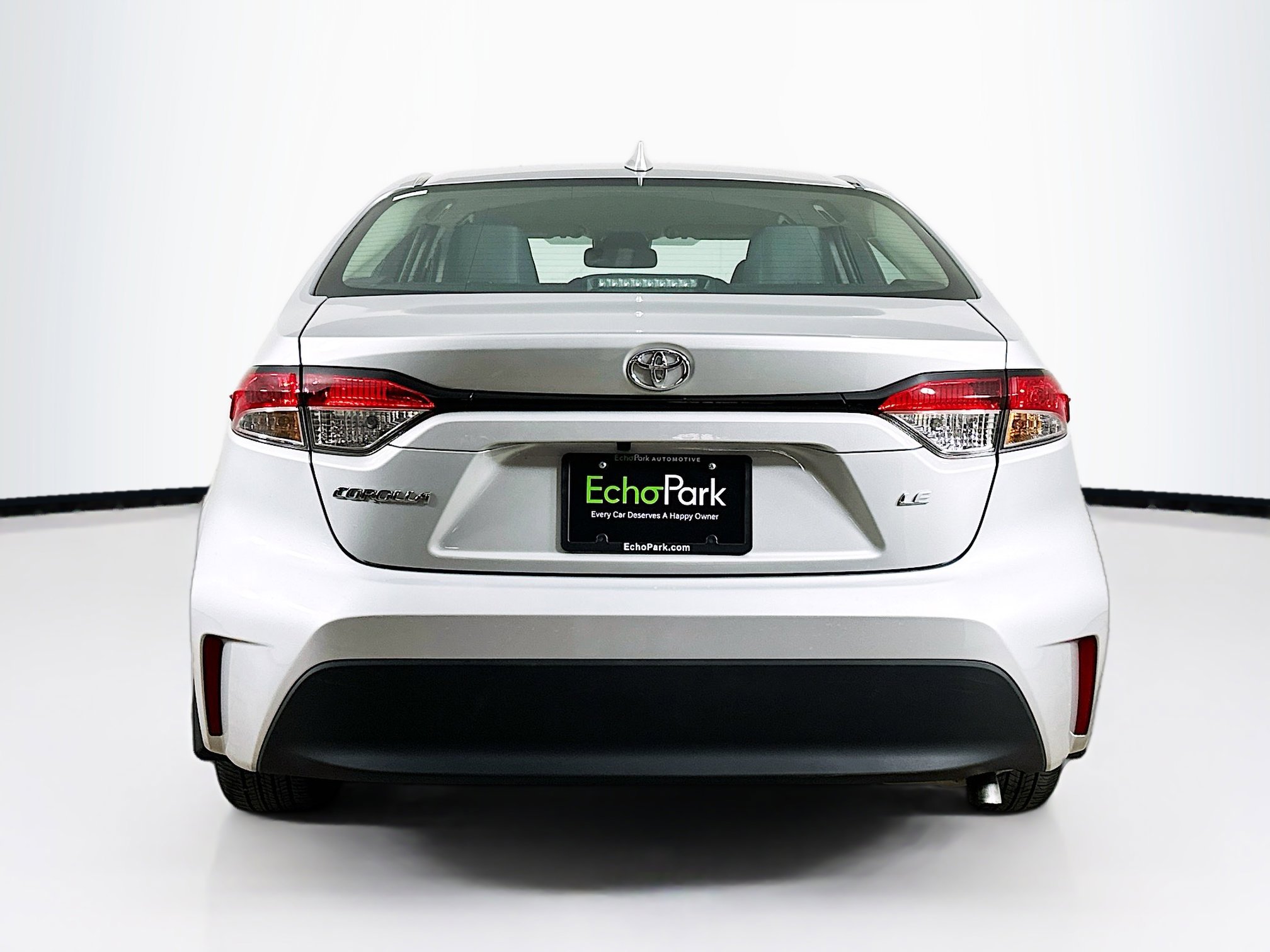 Used 2025 Toyota Corolla LE image 7