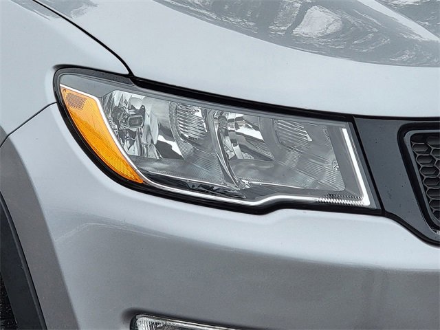 Certified 2018 Jeep Compass Latitude image 16