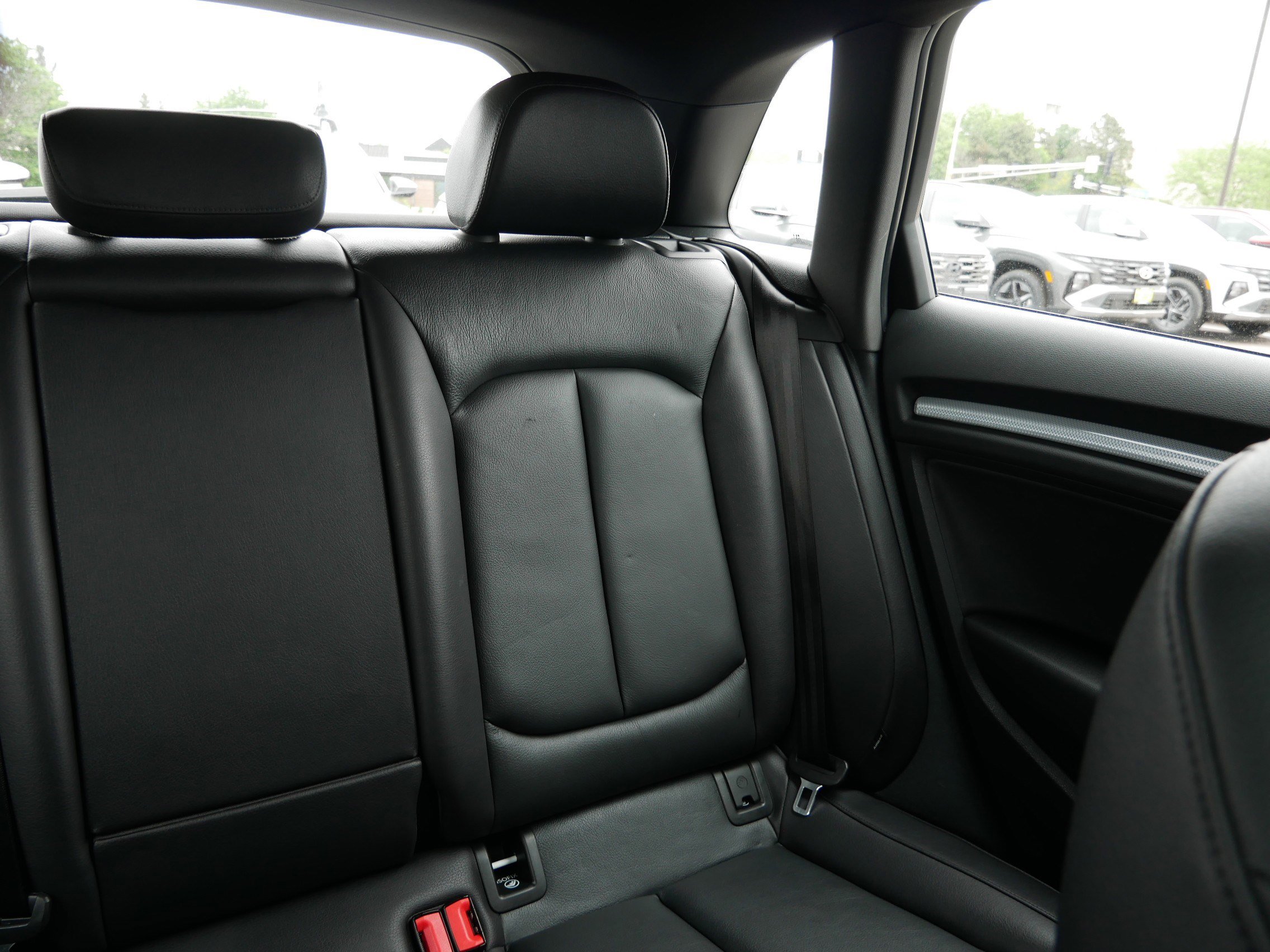 Used 2016 Audi A3 e-tron Premium Plus w/ Premium Plus Package FWD image 14