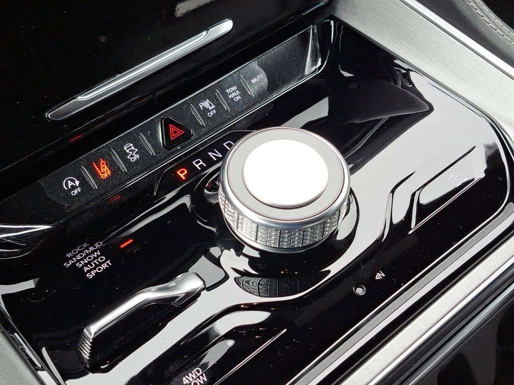 New 2026 Jeep Grand Wagoneer Limited image 23