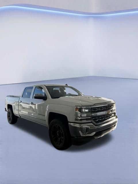 Used 2018 Chevrolet Silverado 1500 LTZ RWD image 1