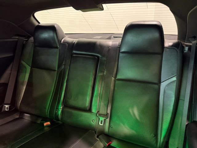 Used 2015 Dodge Challenger R/T Plus RWD image 23