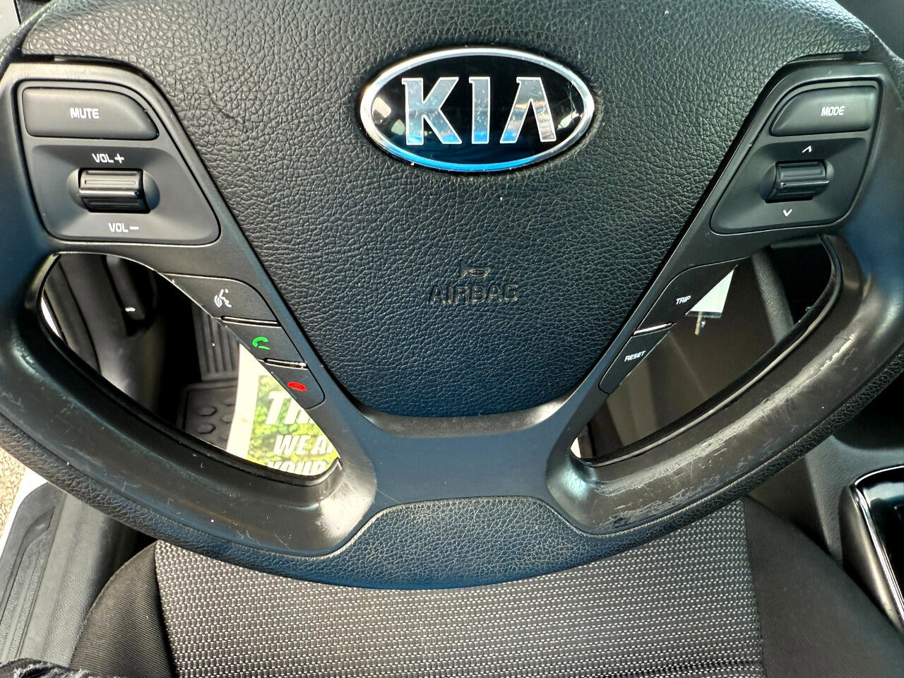 Used 2017 Kia Forte LX image 10