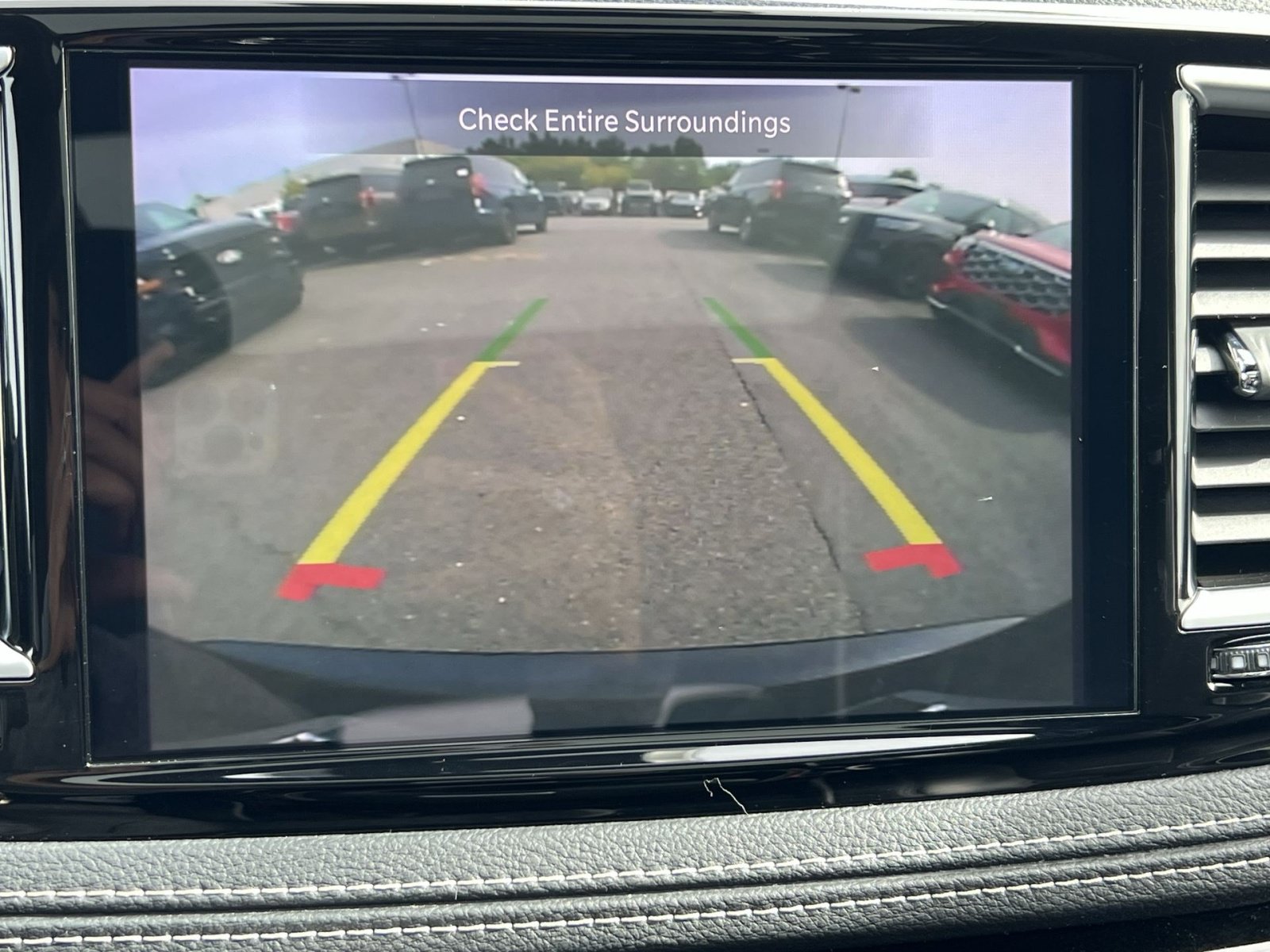 Used 2023 Chrysler Pacifica Limited w/ S Appearance Package FWD image 20