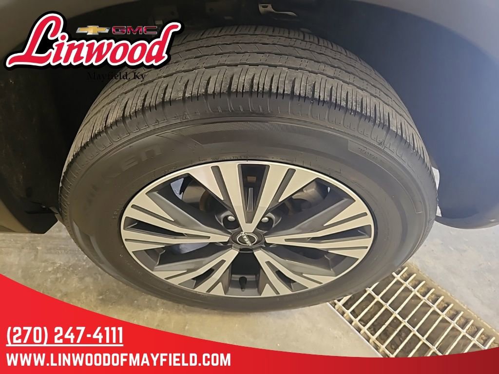 Used 2023 Nissan Rogue SV image 7