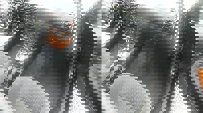 Used 2001 Volkswagen Passat GLS image 16