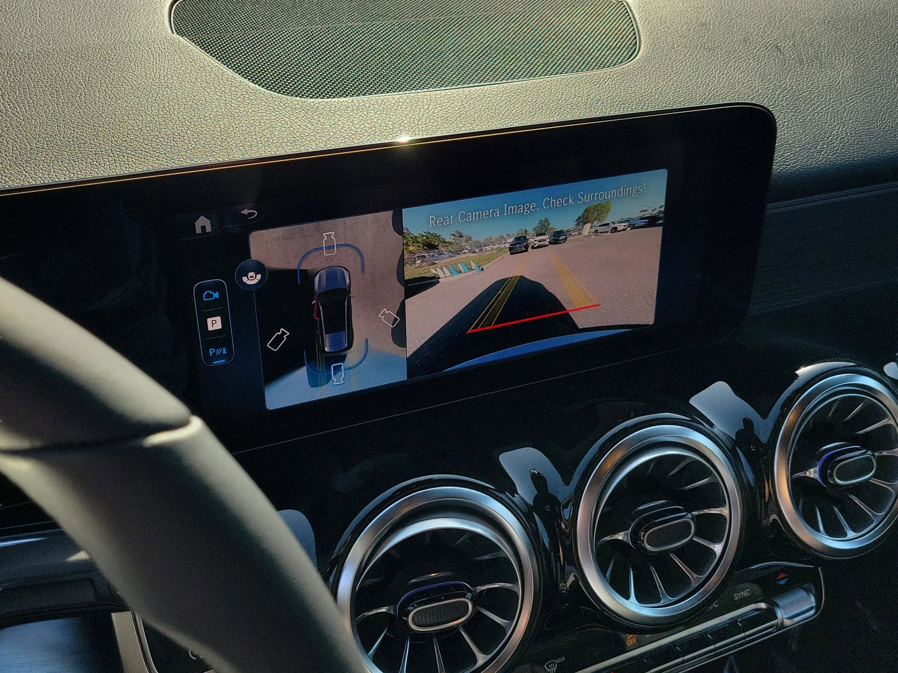 Certified 2026 Mercedes-Benz GLB 250 image 29