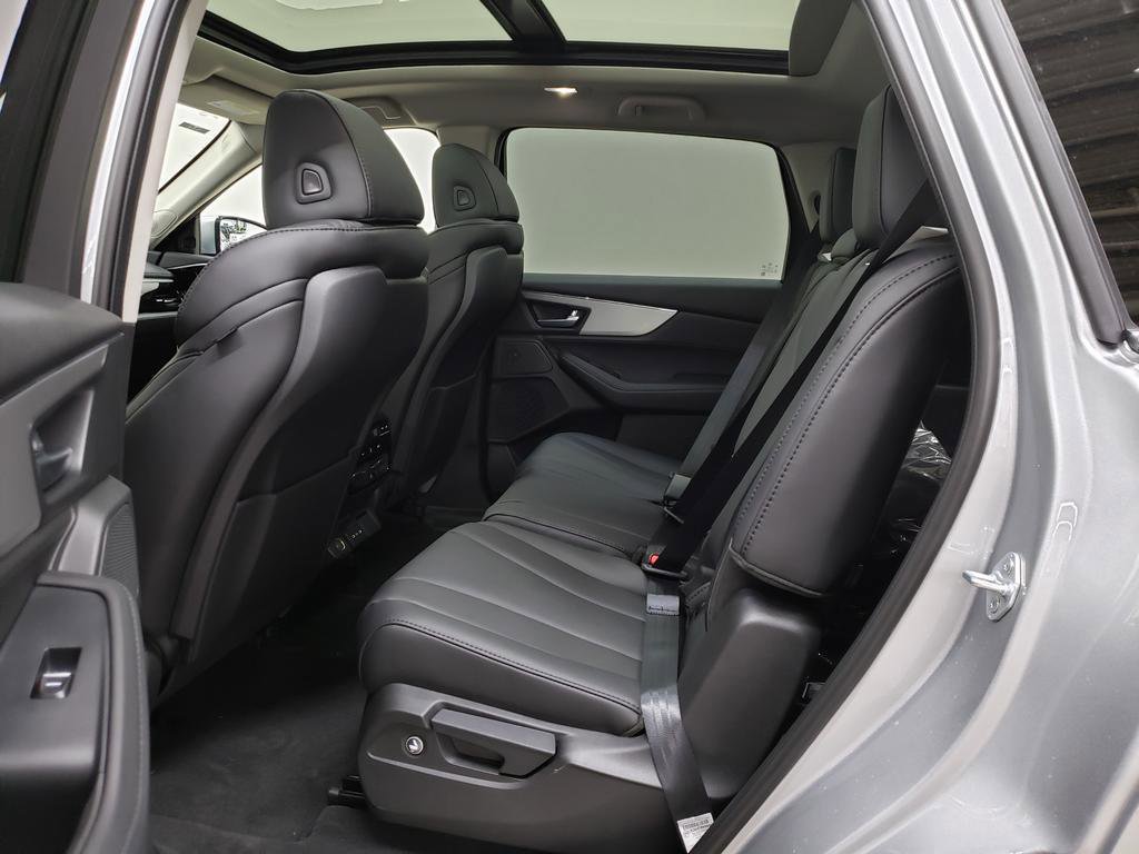 Certified 2026 Acura MDX SH-AWD image 11