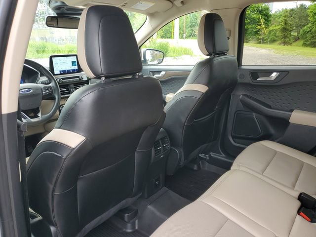 Used 2020 Ford Escape Titanium AWD/4WD image 11