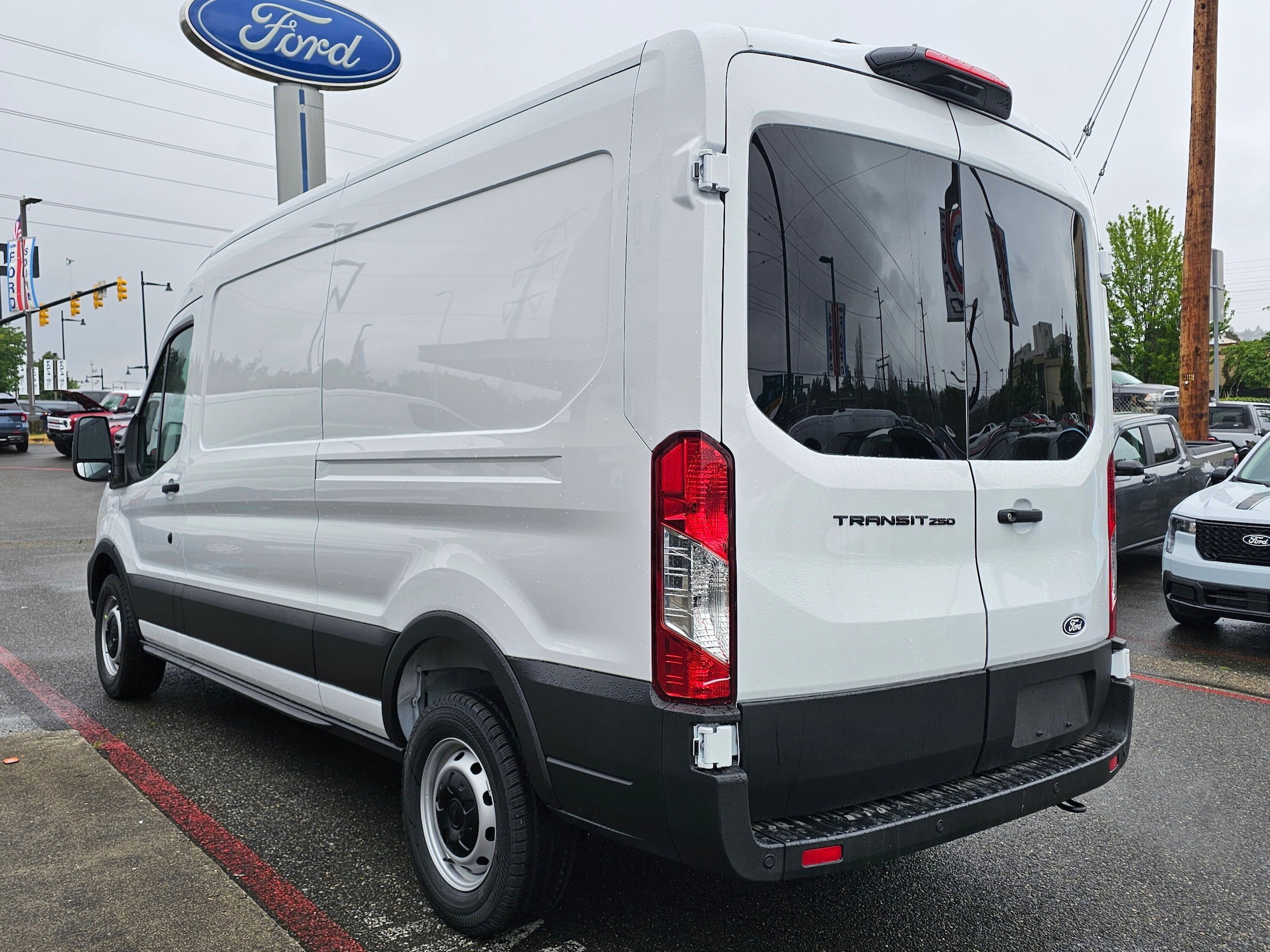 New 2026 Ford Transit 250 148 Medium Roof RWD image 3
