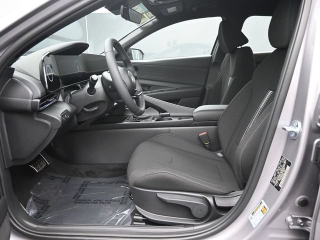 Used 2025 Hyundai Elantra SEL FWD image 12