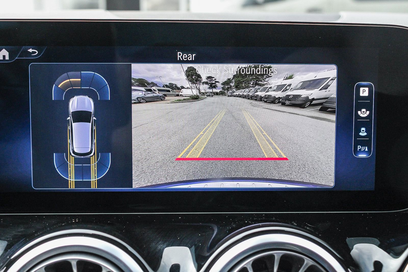 Used 2025 Mercedes-Benz GLA 250 4MATIC image 27