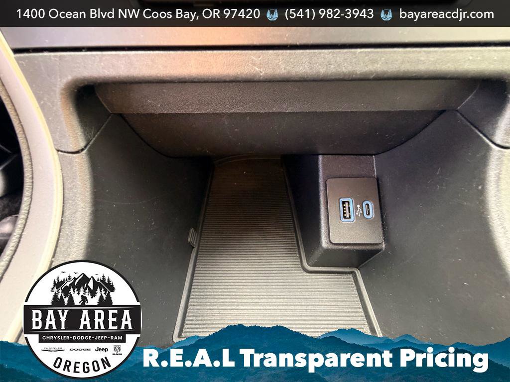 Used 2022 Ford Edge SEL AWD/4WD image 21