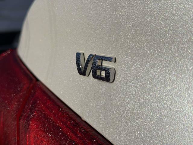 Used 2017 Chevrolet Impala Premier w/ Enhanced Convenience Package FWD image 7