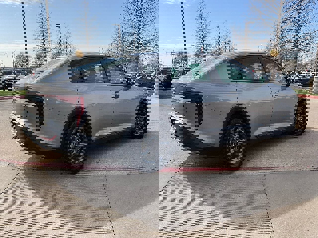 Used 2025 Kia K4 LXS image 6