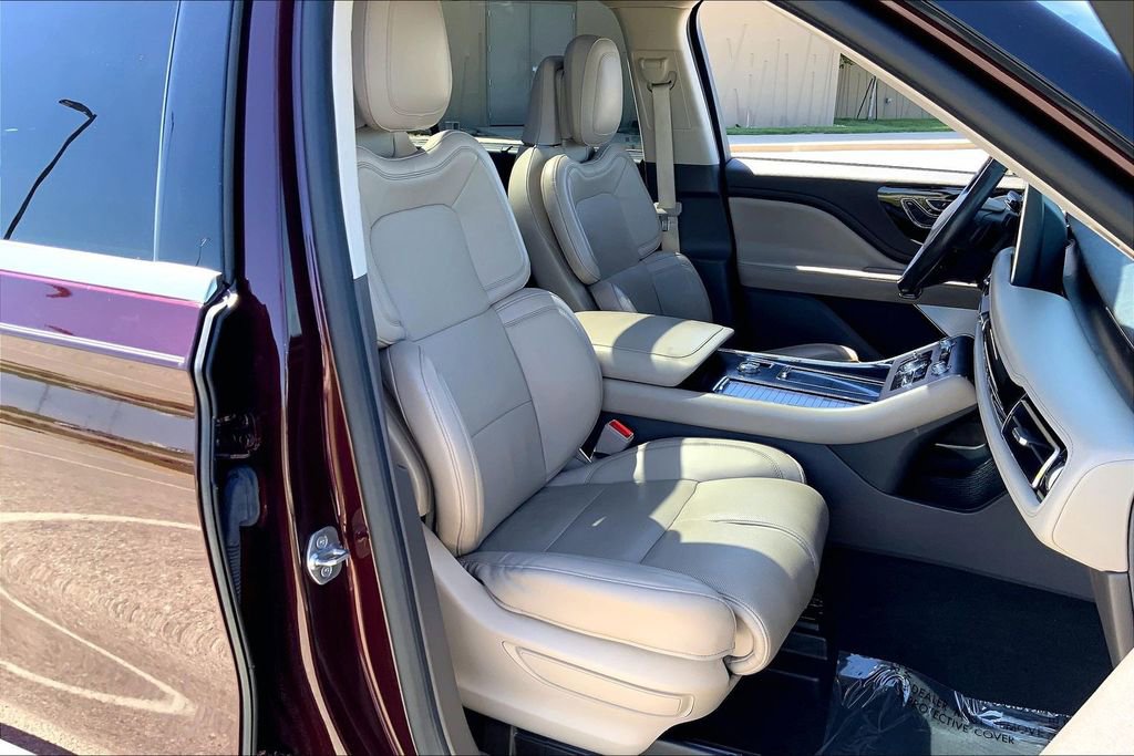 Used 2020 Lincoln Aviator Reserve w/ Equipment Group 202A AWD/4WD image 7