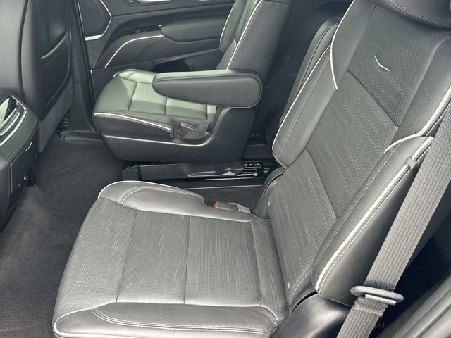 Certified 2022 Cadillac Escalade Premium Luxury w/ Performance Package AWD/4WD image 17