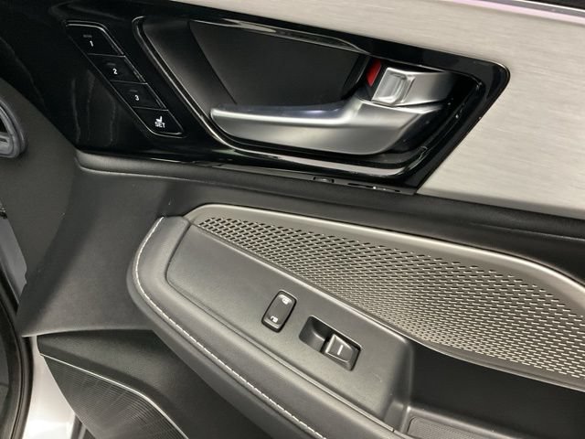 Used 2023 Acura MDX SH-AWD w/ Technology Package image 25