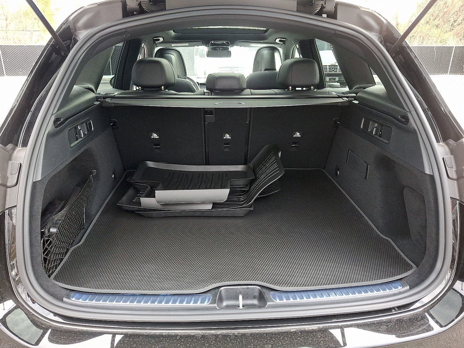 Certified 2025 Mercedes-Benz GLC 300 4MATIC image 29