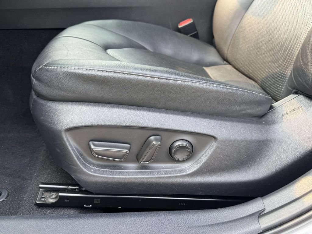 Used 2024 Toyota Camry XSE FWD image 20