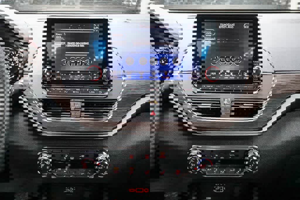 Used 2024 Nissan Altima 2.5 SV image 12