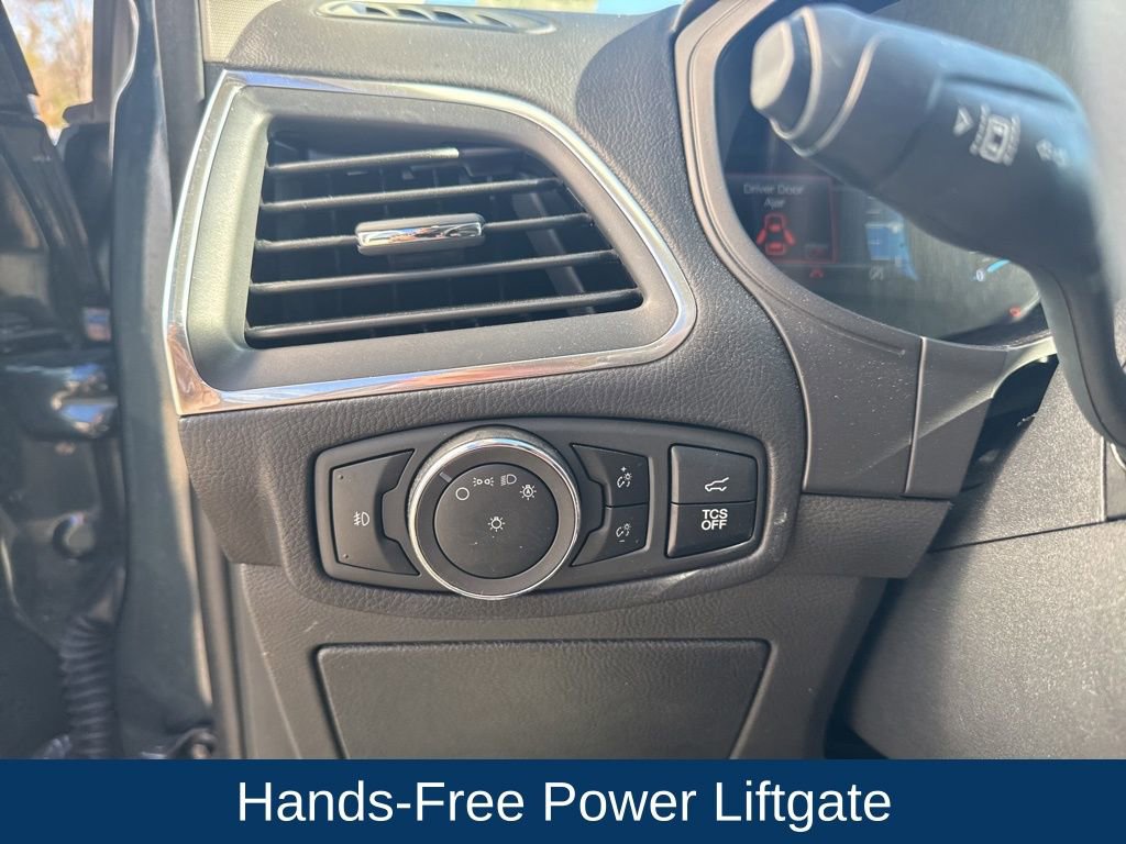 Used 2024 Ford Edge Titanium image 14