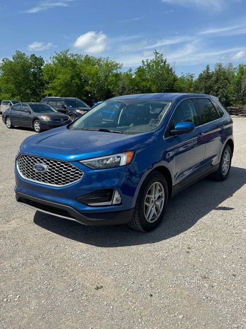 Used 2024 Ford Edge SEL w/ Convenience Package image 3