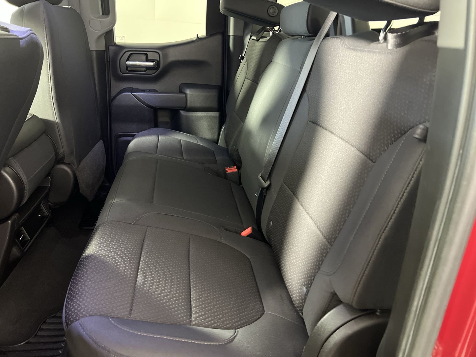Used 2019 Chevrolet Silverado 1500 Custom w/ Custom Convenience Package AWD/4WD image 25