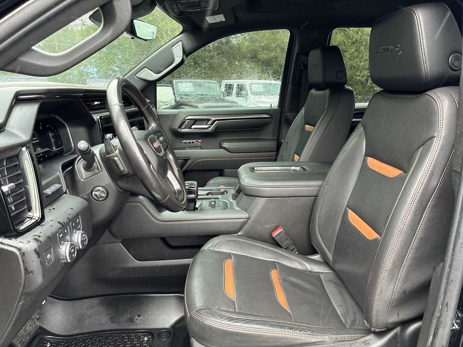 Used 2022 GMC Sierra 1500 AT4 w/ AT4 Premium Package AWD/4WD image 13