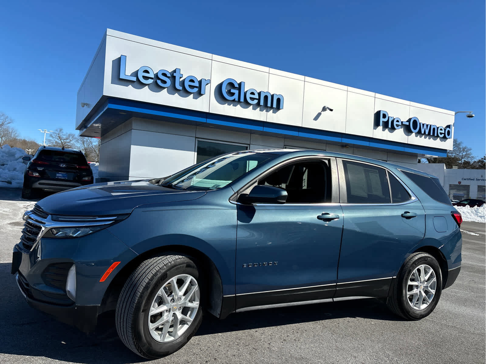 Certified 2024 Chevrolet Equinox LT w/ LPO, Floor Liner Package image 7