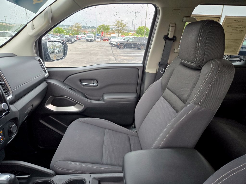 Used 2023 Nissan Frontier SV w/ SV Convenience Package AWD/4WD image 26