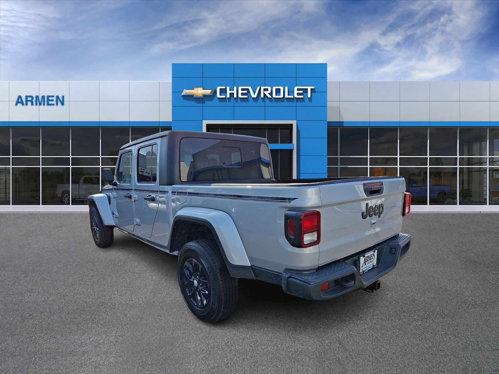 Used 2023 Jeep Gladiator Sport image 5