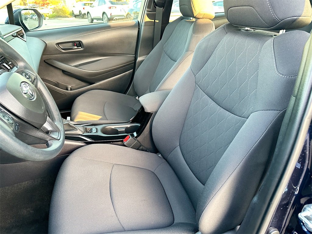 Used 2022 Toyota Corolla LE image 8