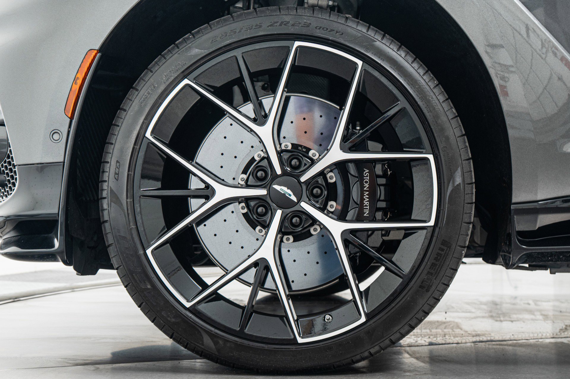 Used 2025 Aston Martin DBX 707 AWD/4WD image 10