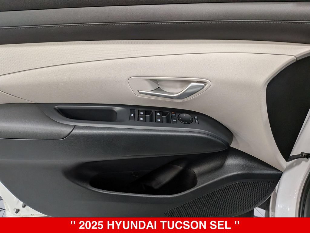 Used 2025 Hyundai Tucson SEL AWD/4WD image 14