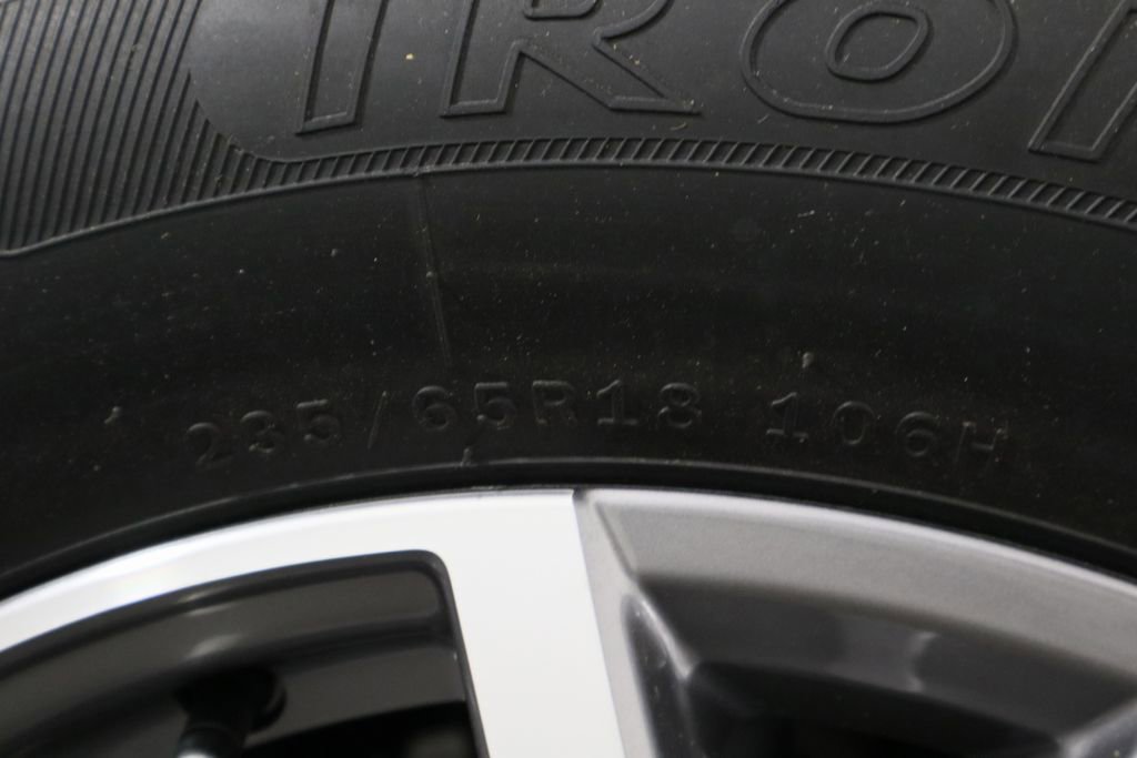 Used 2021 GMC Acadia SLT image 45