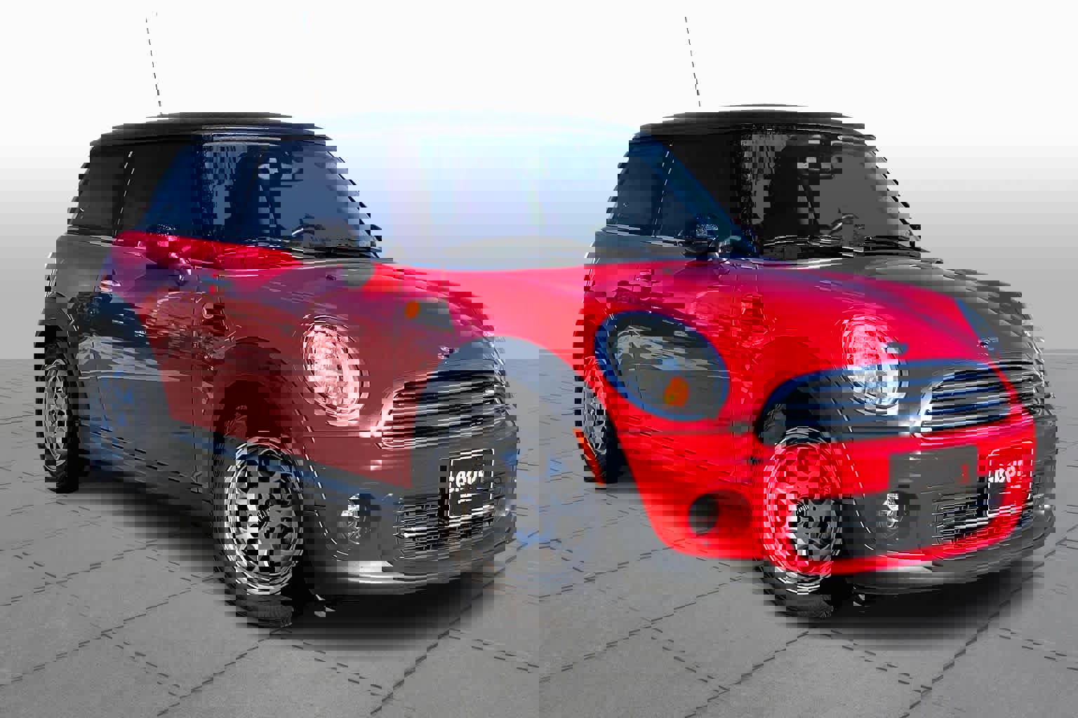 Used 2012 MINI Cooper Hardtop image 2